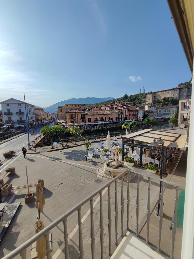 In Centro Rooms And Apartments Isola di Liri Kültér fotó
