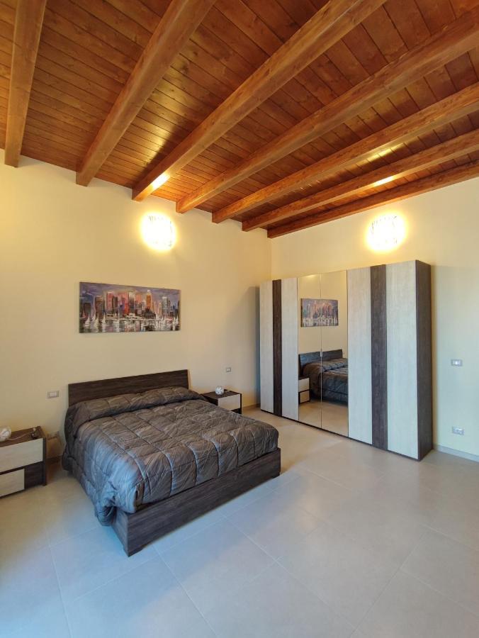 In Centro Rooms And Apartments Isola di Liri Kültér fotó