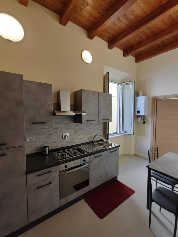 In Centro Rooms And Apartments Isola di Liri Kültér fotó
