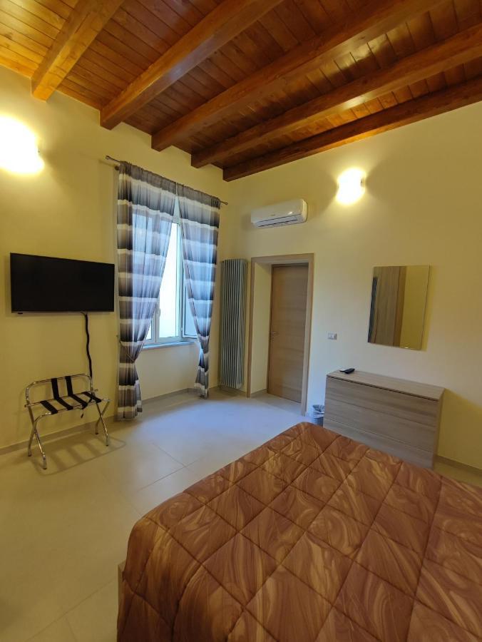 In Centro Rooms And Apartments Isola di Liri Kültér fotó