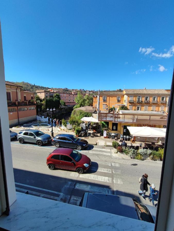 In Centro Rooms And Apartments Isola di Liri Kültér fotó