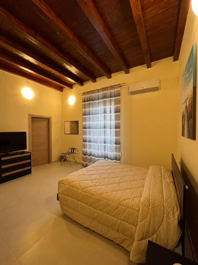 In Centro Rooms And Apartments Isola di Liri Kültér fotó