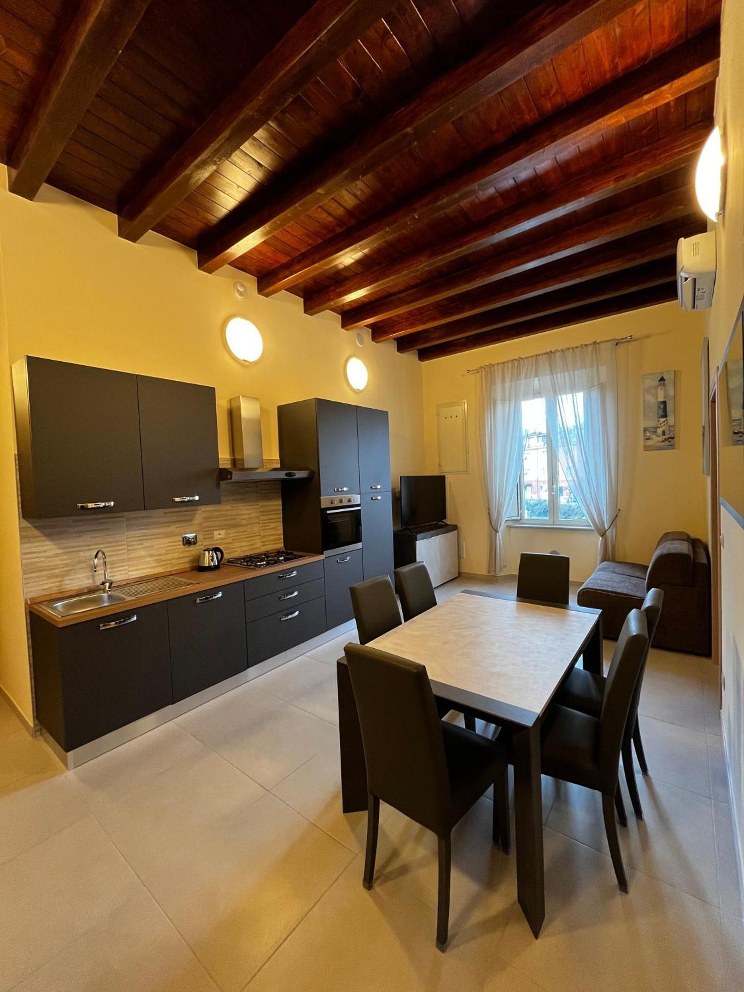 In Centro Rooms And Apartments Isola di Liri Kültér fotó